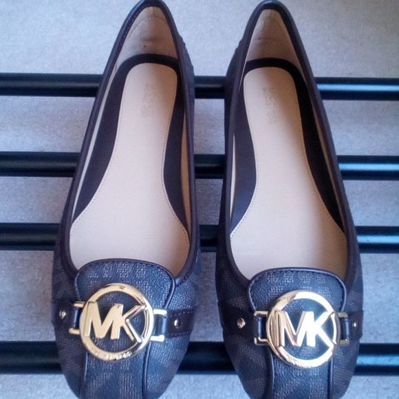 MICHAEL KORS Women's Logo Fulton Flats - NEW NWOB - Picture 1 of 8